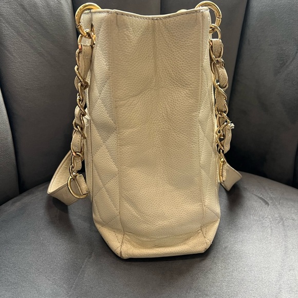 Sold-CHANEL Caviar Quilted Petite Shopping Tote PST - Picture 11 of 16